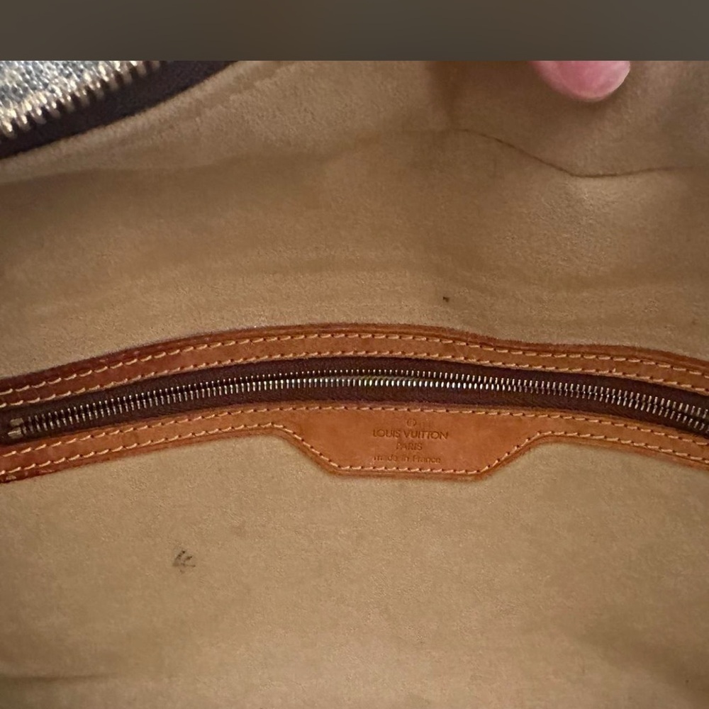 Authentic Louis Vuitton Monogram Citē GM Shoulder Bag – FL0024, Vintage - Picture 7 of 9
